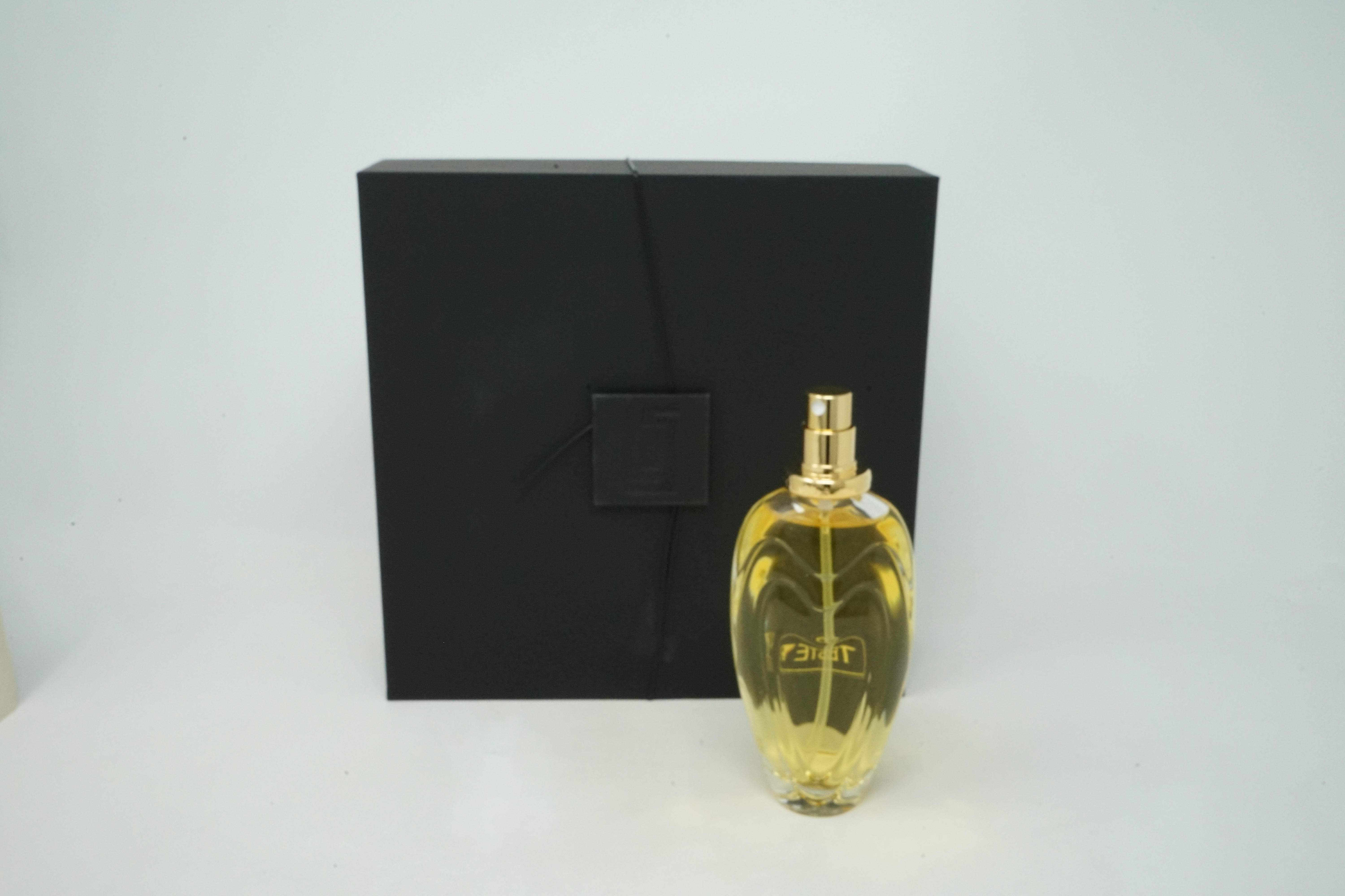Escada Margaretha Ley Eau de Toilette Spray 100ml Escada Margaretha Ley Eau de Toilette Spray 100ml
